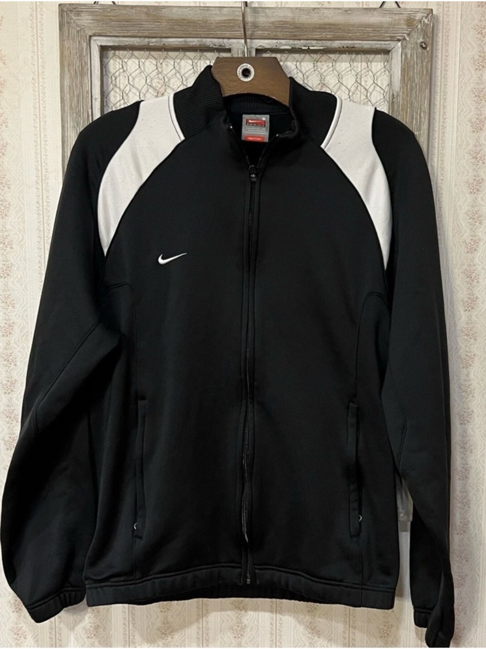 Nike Men’s Black & White Full-Zip Track Jacket